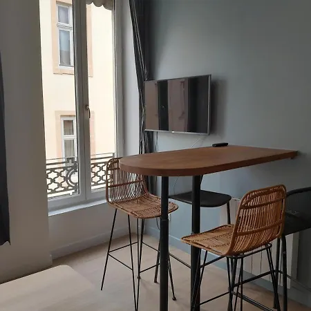Superbe Moderne Idealement Situe, Lyon